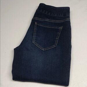 LIKE NEW R JEANS THE ORIGINAL COMFORT LEGGING JEANS 26x30 ⭐️